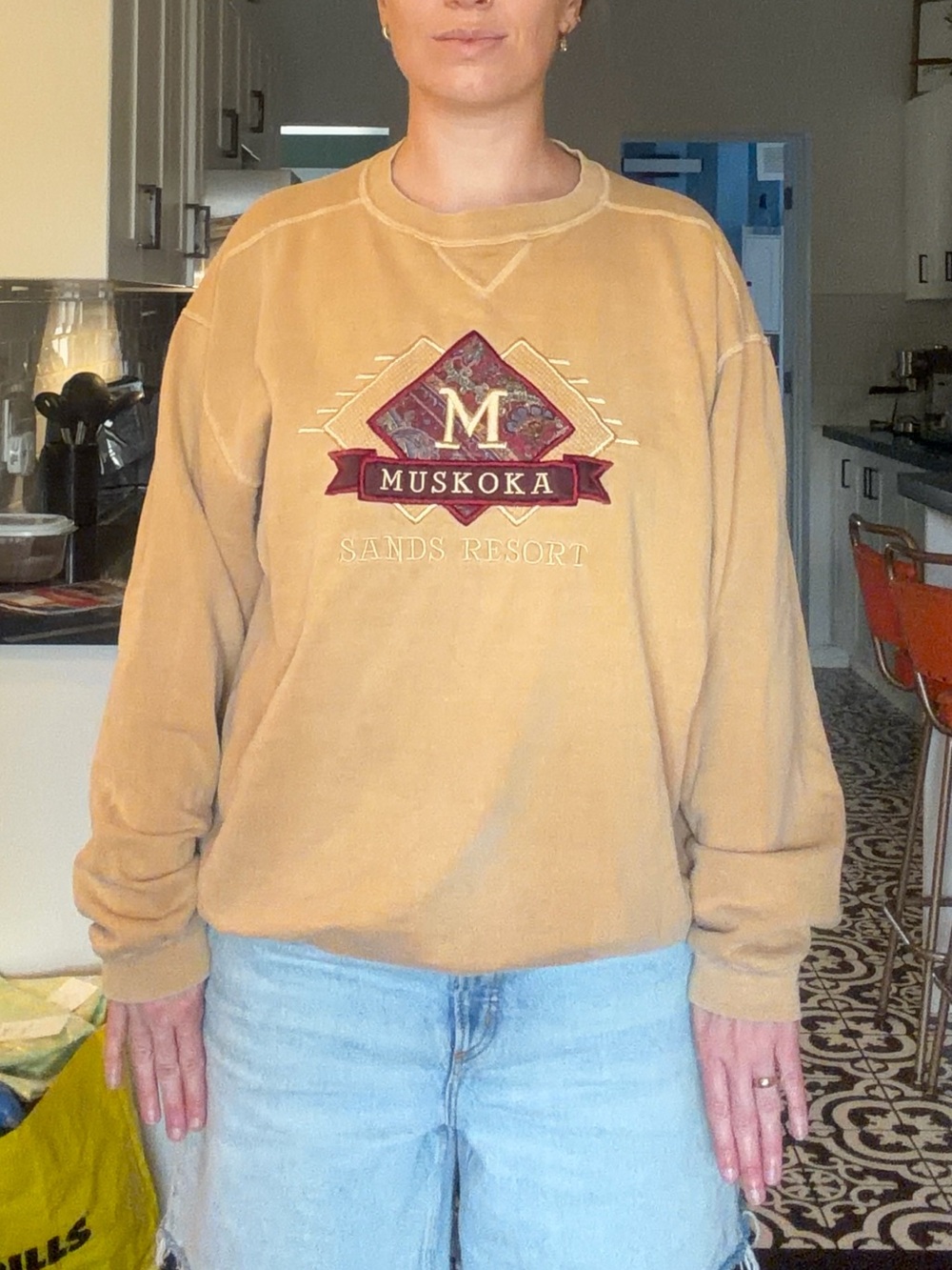 Vintage Muskoka Sand Resort Men's Crewneck Sweatshirt - Picture 9 of 12